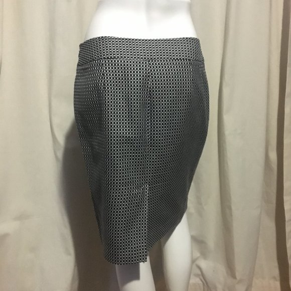 Ann Taylor Petites 10 Black White - Picture 5 of 6